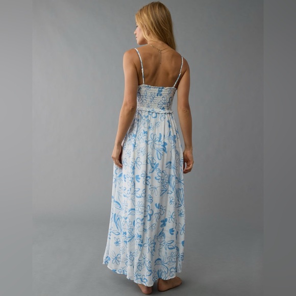 American Eagle Blue Floral Smocked Waist Midi Dress - XS - Picture 3 of 8